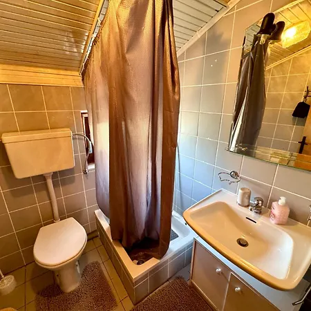 Lora Apartament *
