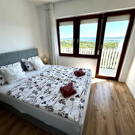 Lora Apartment