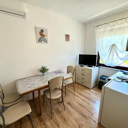 Lora Apartament *